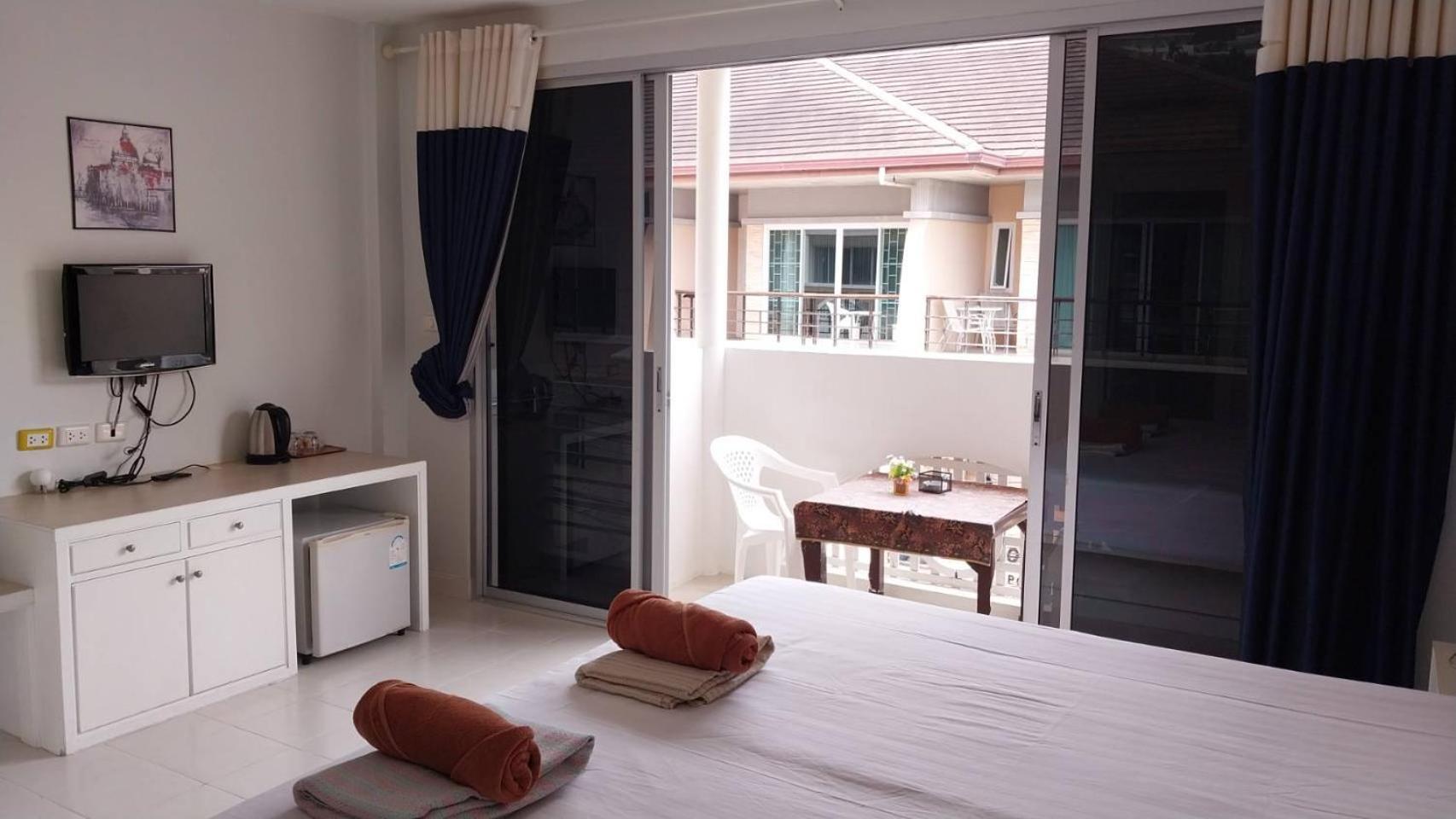 Phuket Racha Kata Homestay Dış mekan fotoğraf