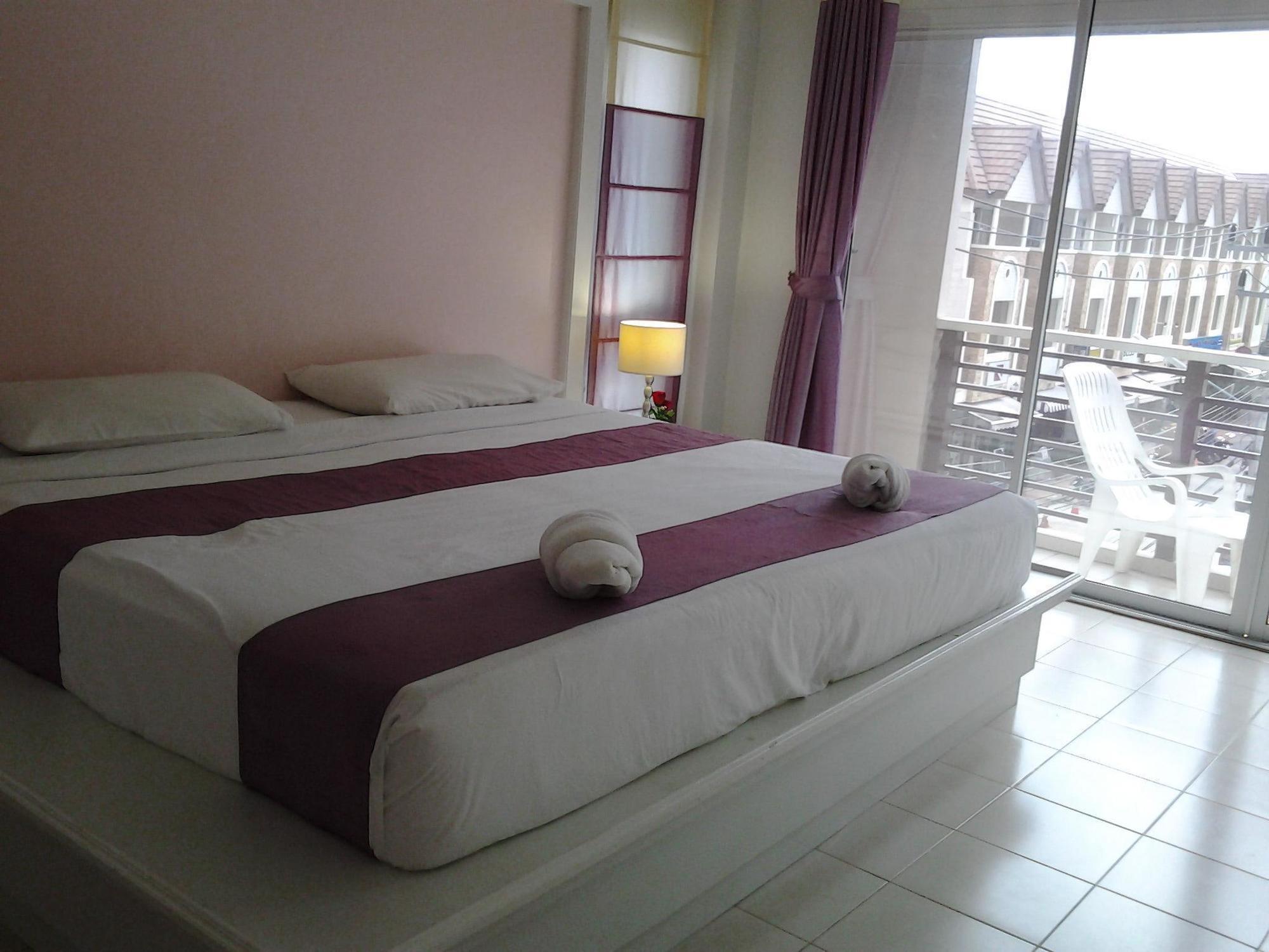 Phuket Racha Kata Homestay Dış mekan fotoğraf
