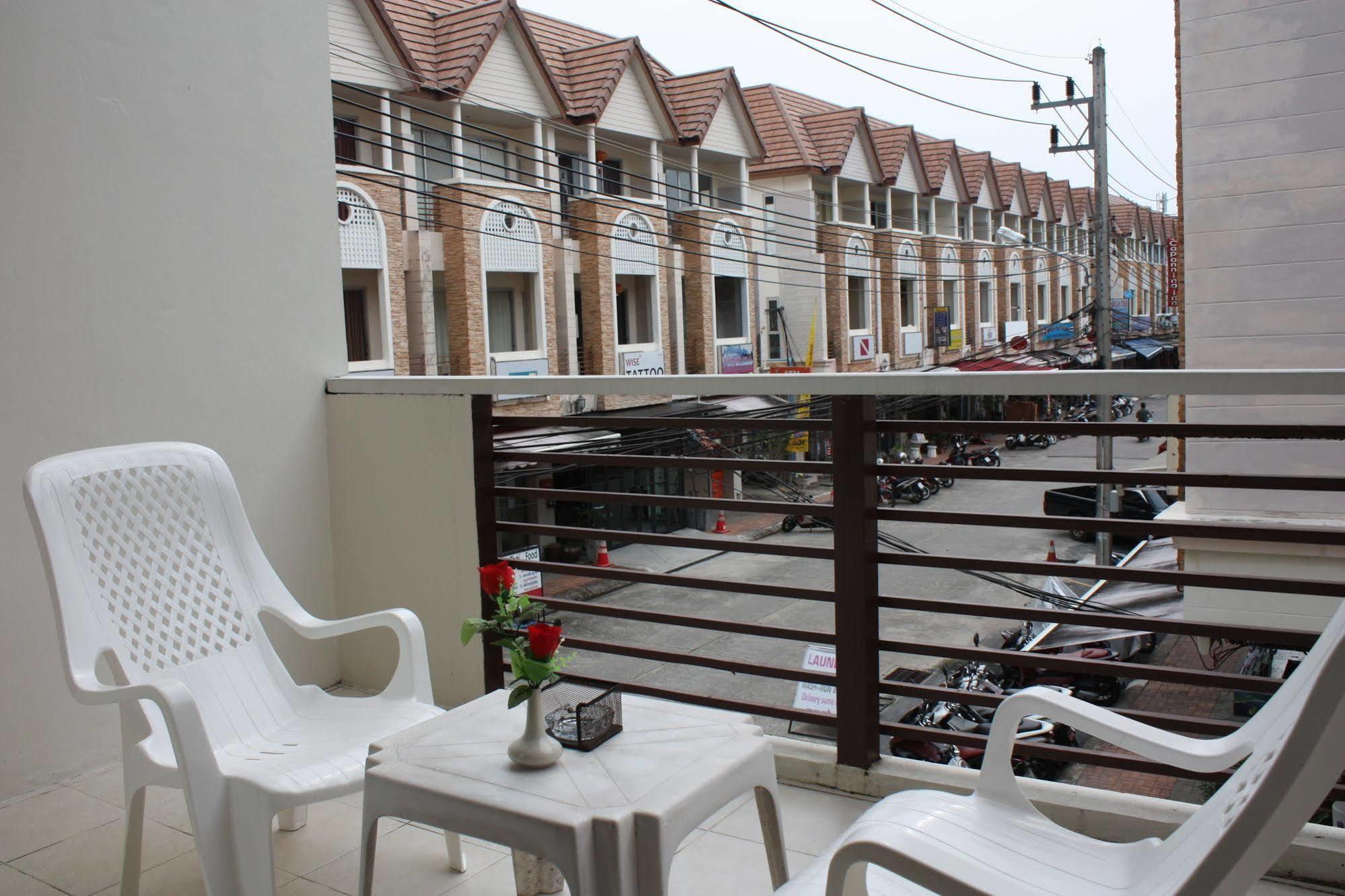 Phuket Racha Kata Homestay Dış mekan fotoğraf