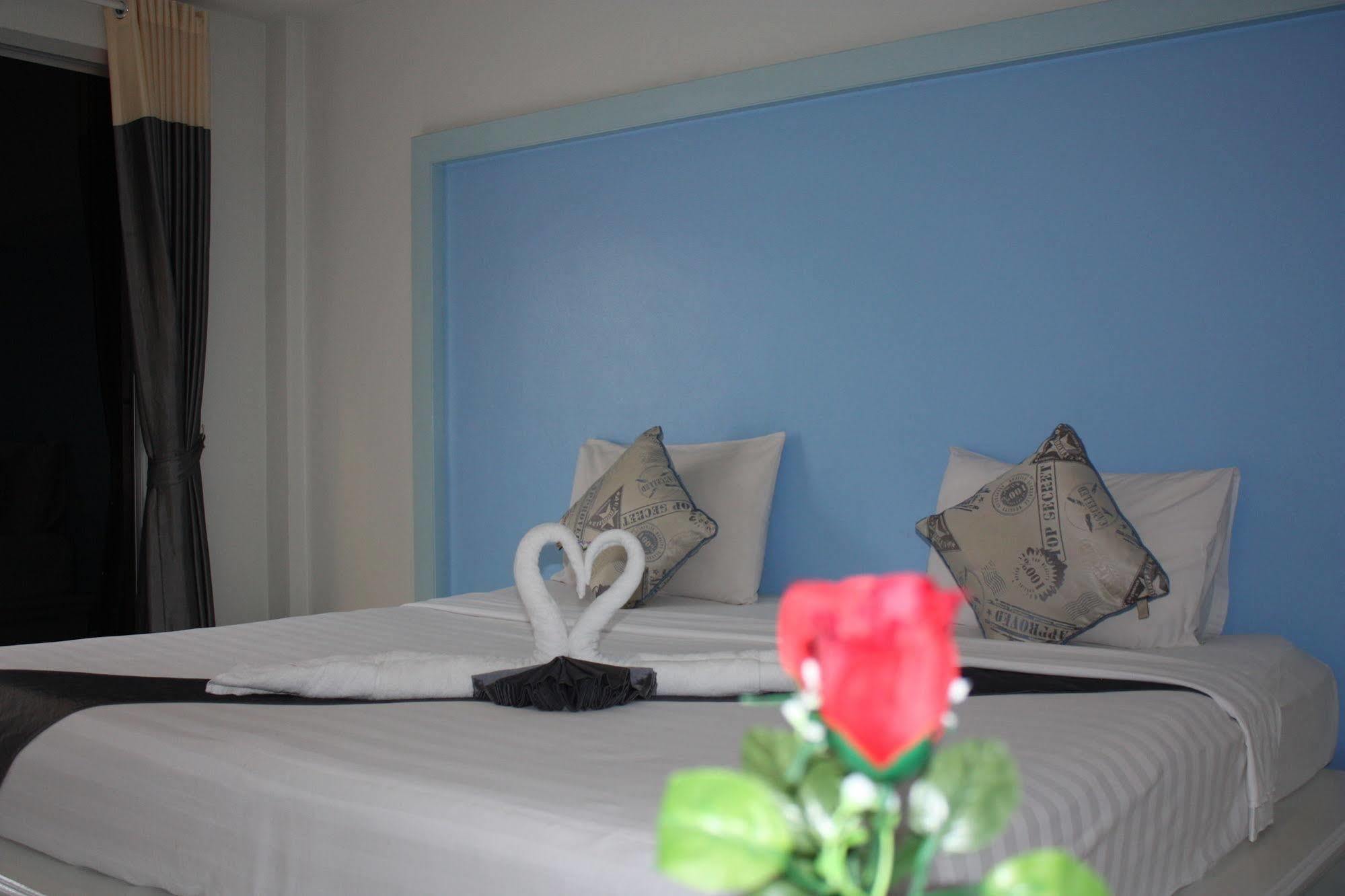 Phuket Racha Kata Homestay Dış mekan fotoğraf