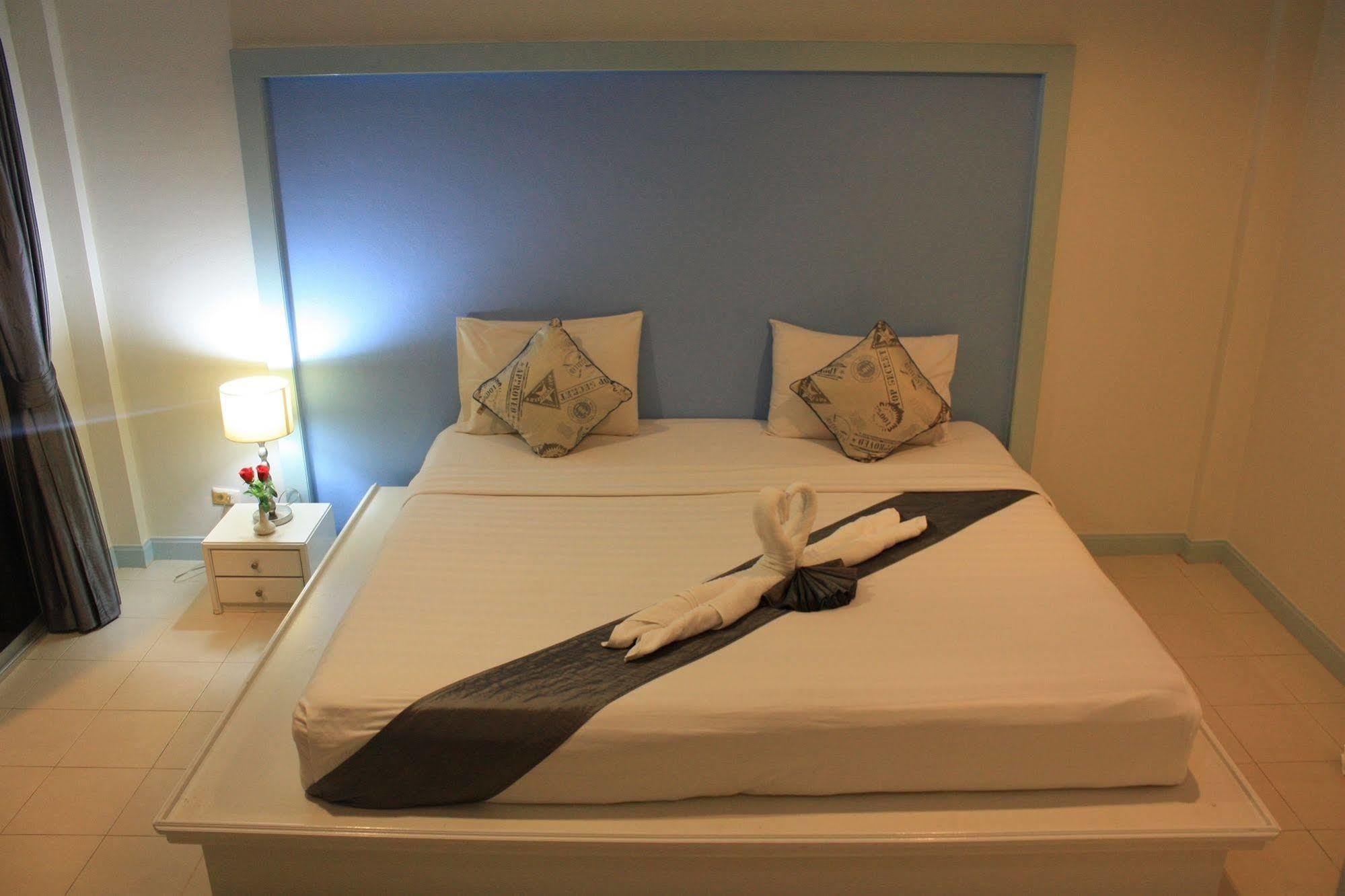 Phuket Racha Kata Homestay Dış mekan fotoğraf