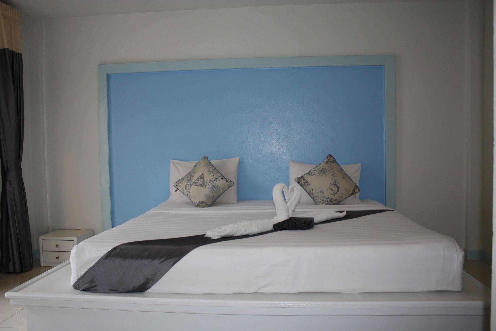 Phuket Racha Kata Homestay Dış mekan fotoğraf